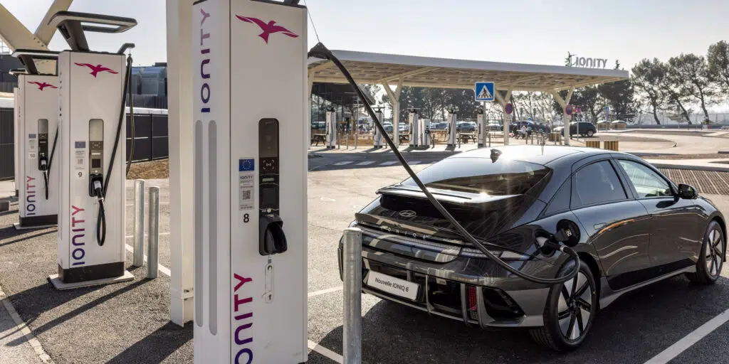 recharge ultra-rapide grâce à la technologie ccs