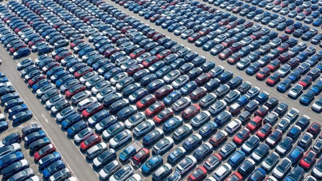 2. Le retard technologique et lechec de la gamme ID